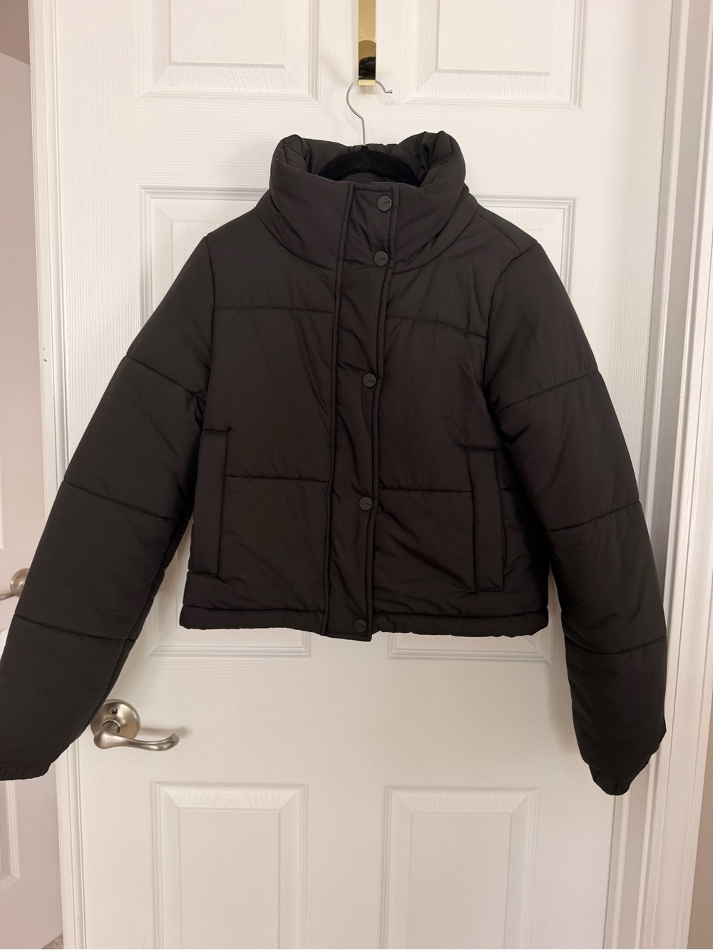 MPG Black Short Cropped Puffer Jacket